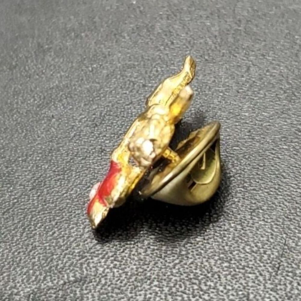 Gold tone cupid brooch red heart clear rhinestone - Picture 4 of 9